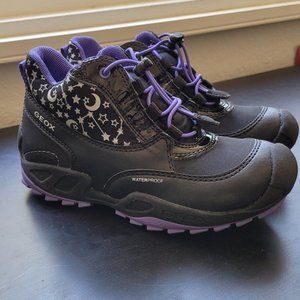 GEOX New Savage Girl Waterproof Boot Size US 2 {Little Kid}